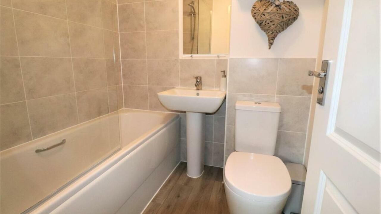 Family Bathroom.jpeg