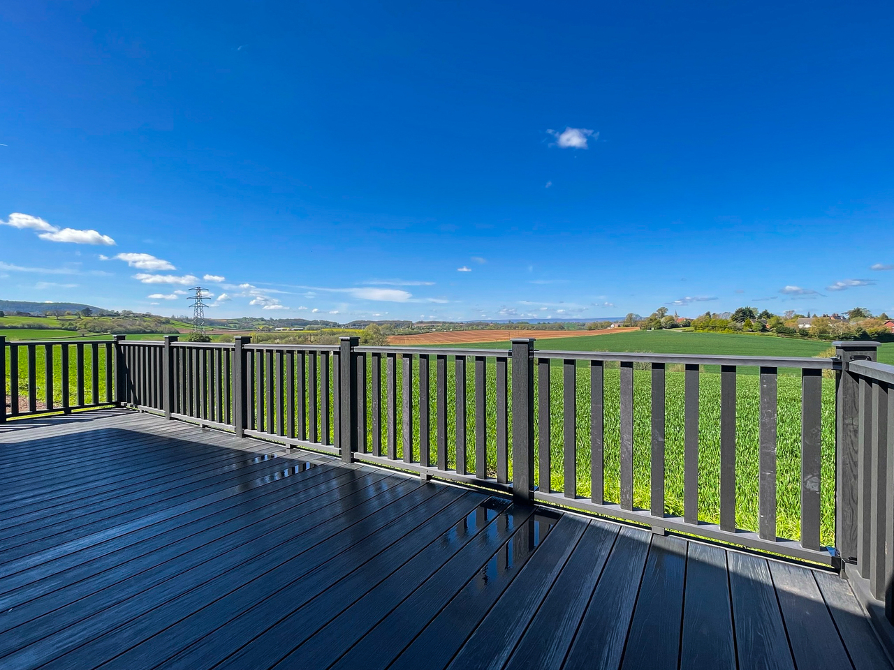 Plot 3 Green Crize - Decking