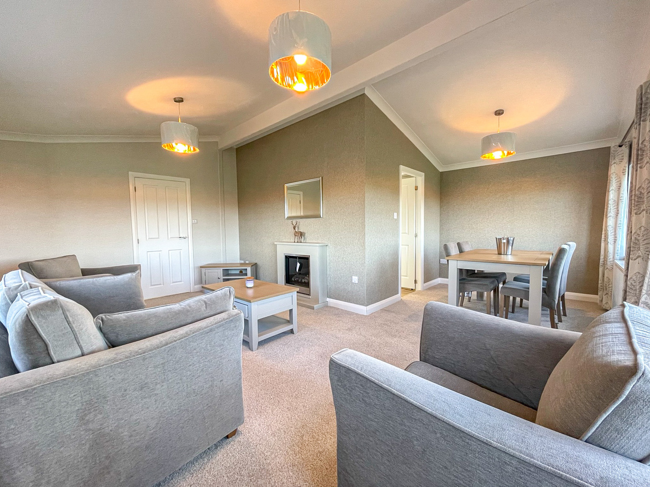 Plot 3 Green Crize - Living diningn room