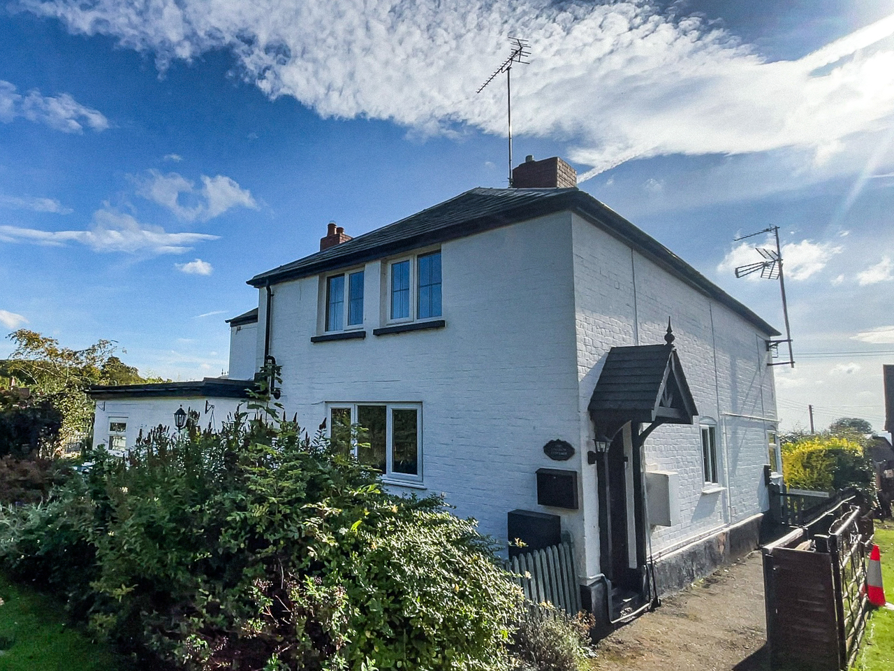 1 Church Cottages - Front