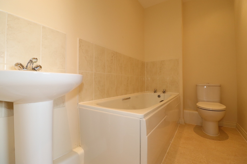 Bathroom.JPG