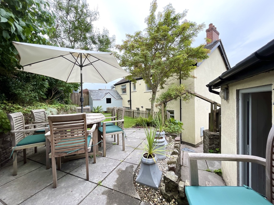 Kingsbury House, Kingsbury Place, Llwydcoed, Aberdare, Mid