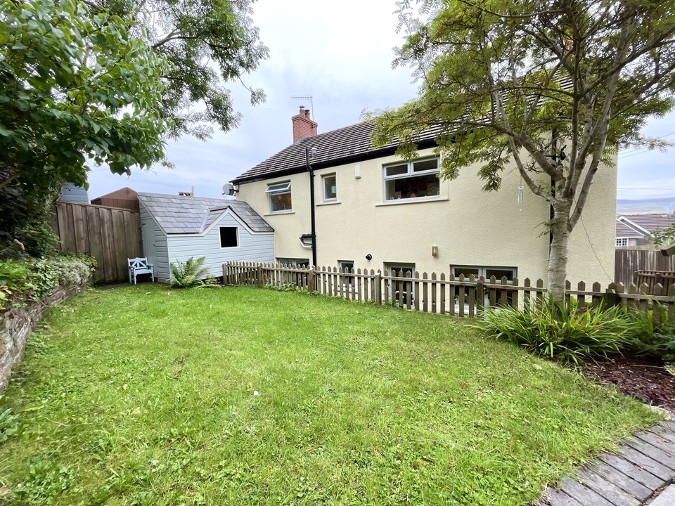 Kingsbury House, Kingsbury Place, Llwydcoed, Aberdare, Mid