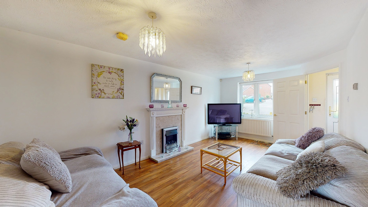 3-Bedroom-House-Northfleet-Kent-04222021_110503