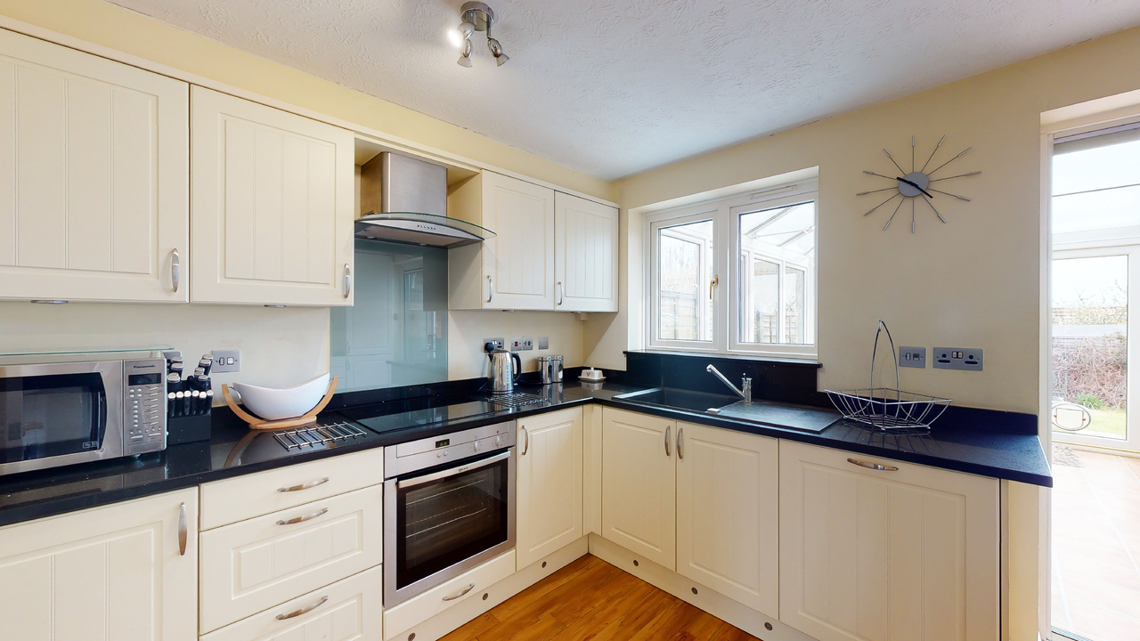 3-Bedroom-House-Northfleet-Kent-04222021_111605