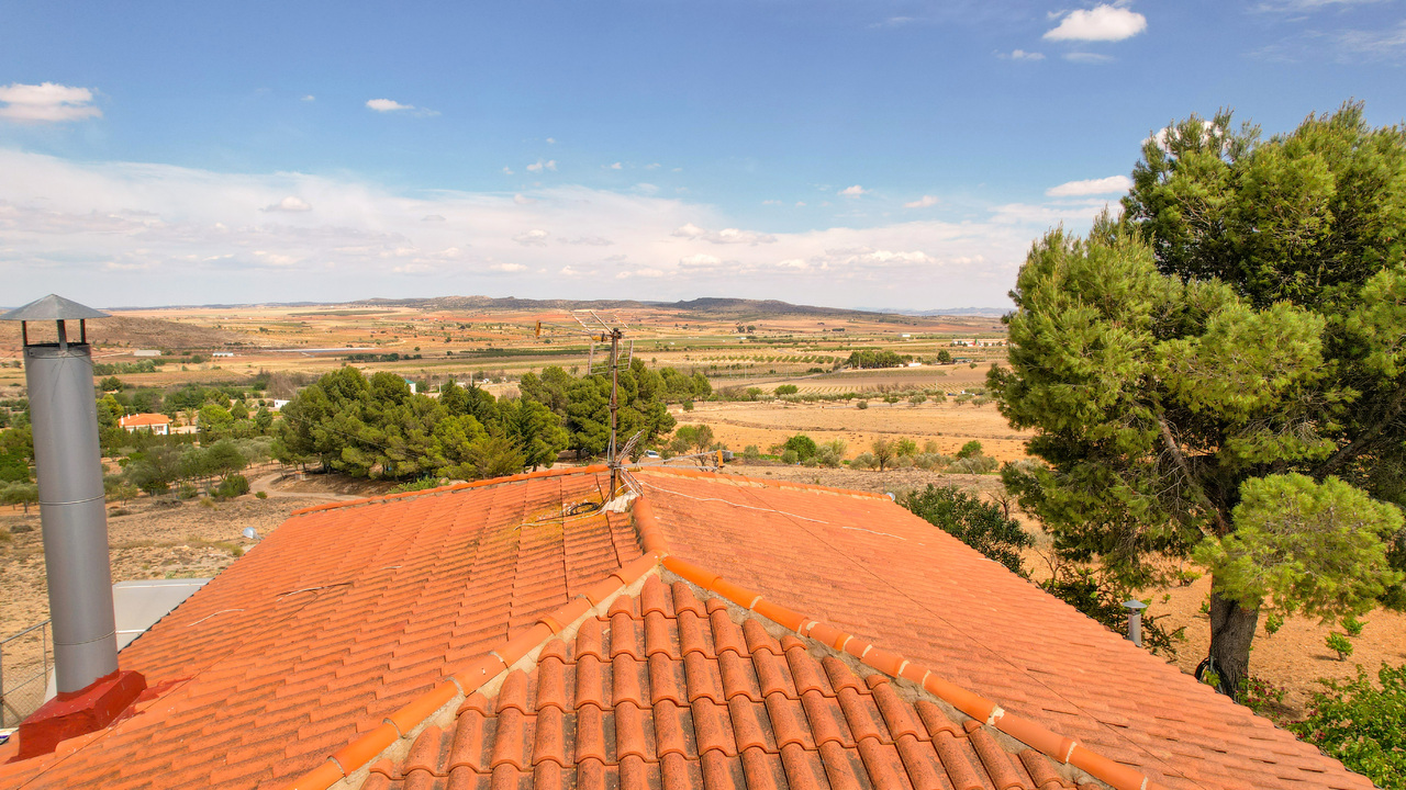 Montealegre del Castillo - Estate Agents Olive Grove Estates Spain (2)