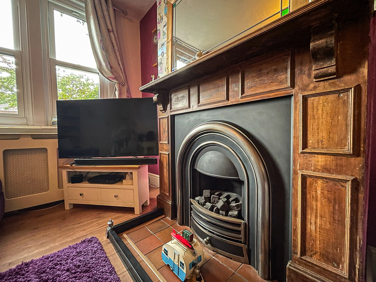 65 Old Eign Hill - Fireplace