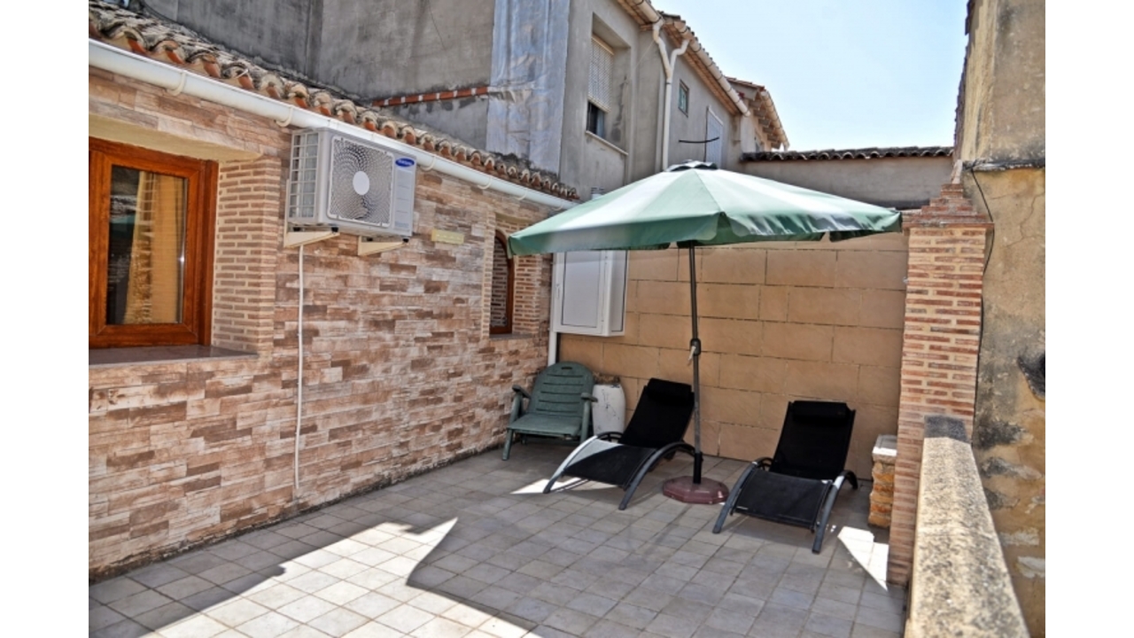 terraza-casa-rural-el-xop-el-palomar-valencia-1