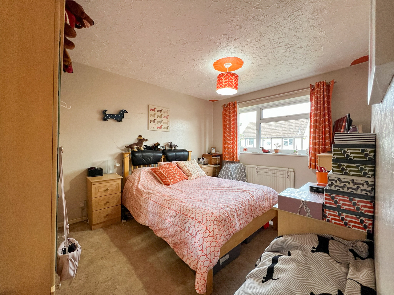 7 Westbury Close - bed 1