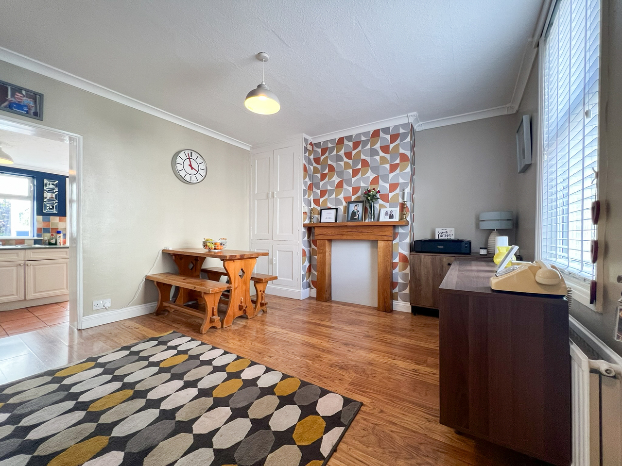 12 Guildford Street - dining room