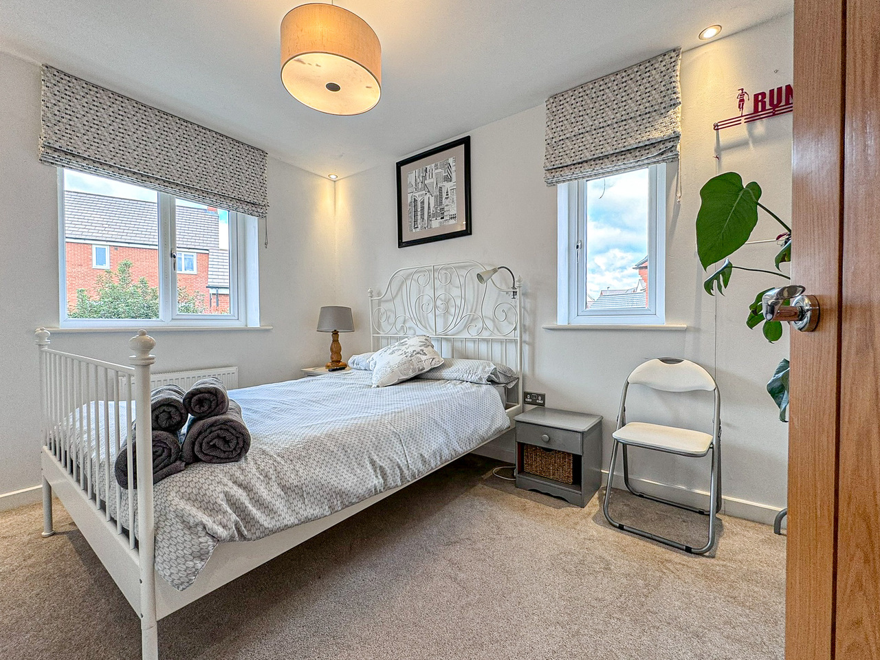 1 Avocet Rd - Bed 4