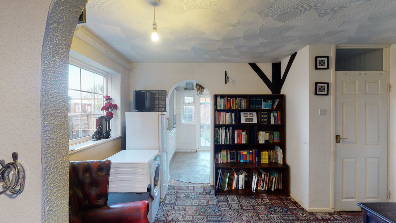 For-Sale-3-Bedroom-House-Gravesend-12092021_131750