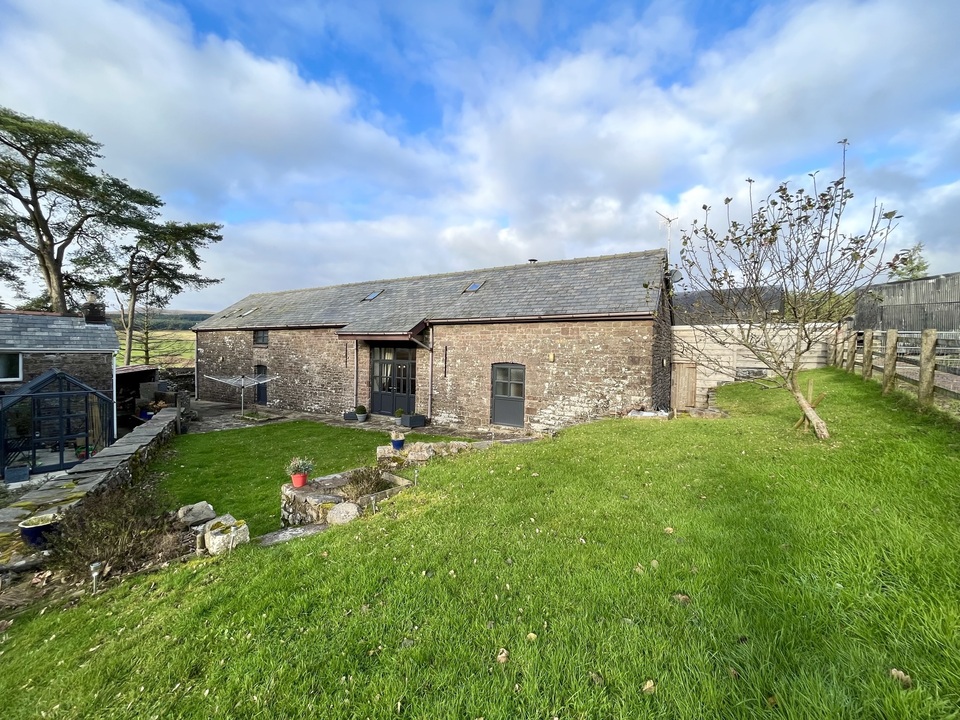 Barn, Penfathor Uchaf, Ystradfellte, Aberdare, Mid Glamorgan – Property ...