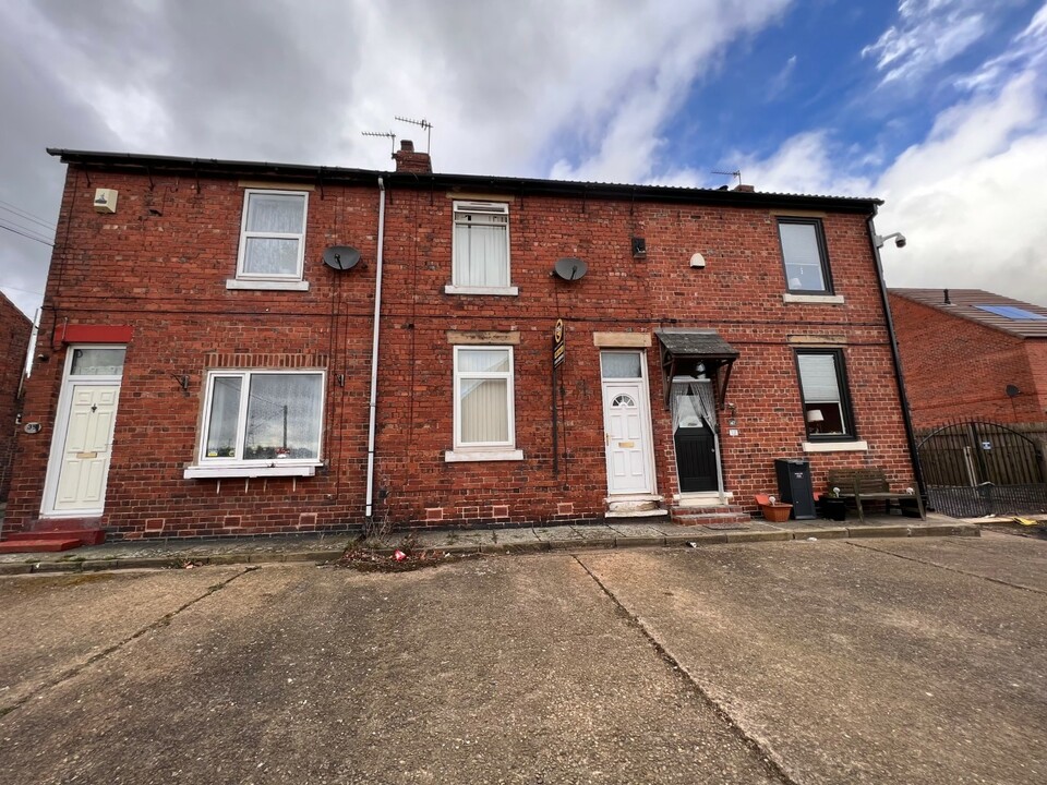 Terraced house for sale